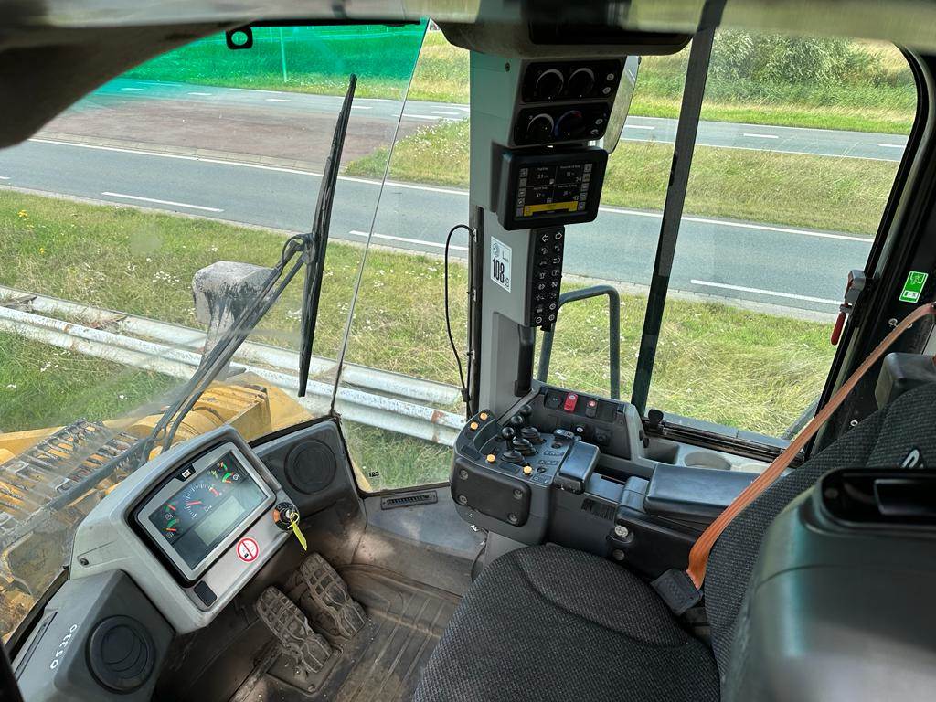 CAT 966M | 3th function