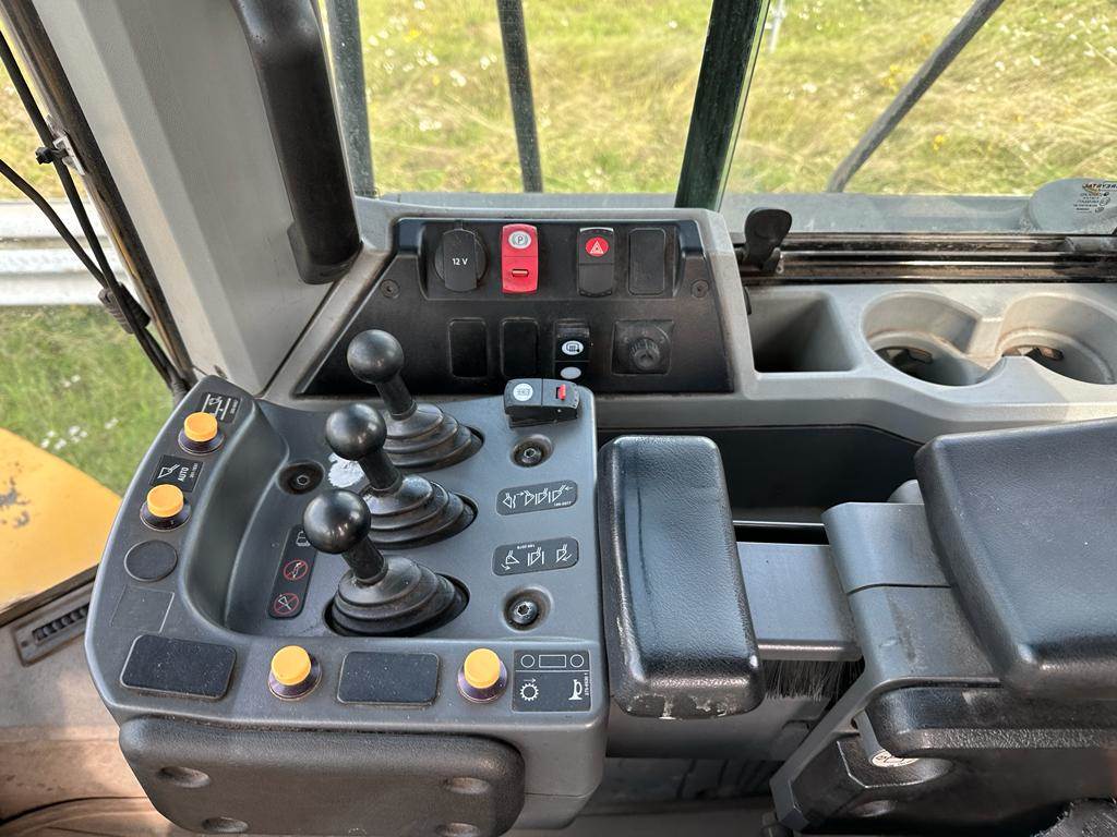 CAT 966M | 3th function