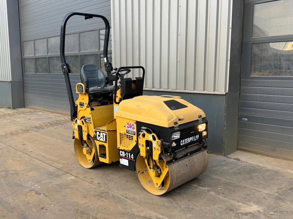 CAT CB114