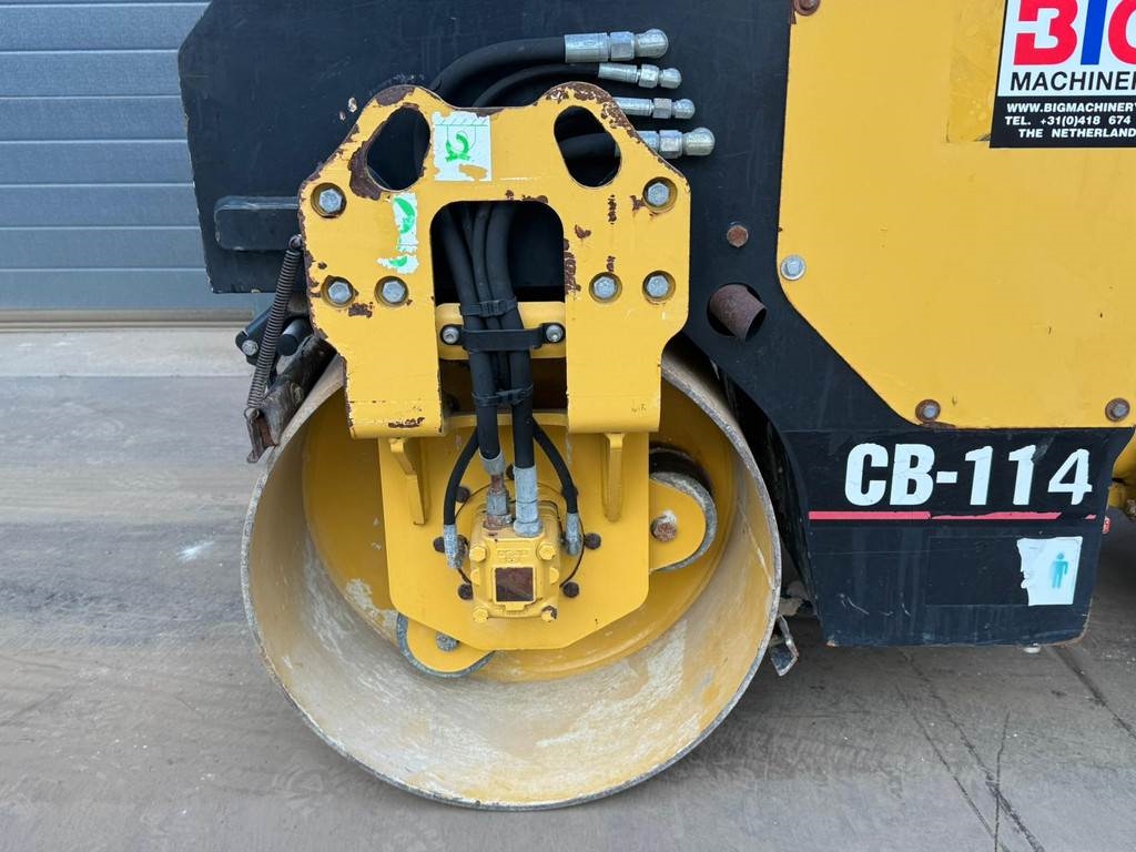CAT CB114
