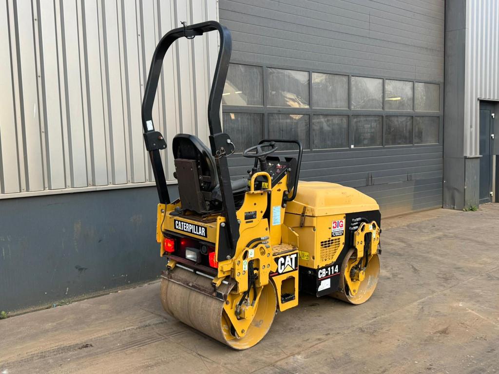 CAT CB114