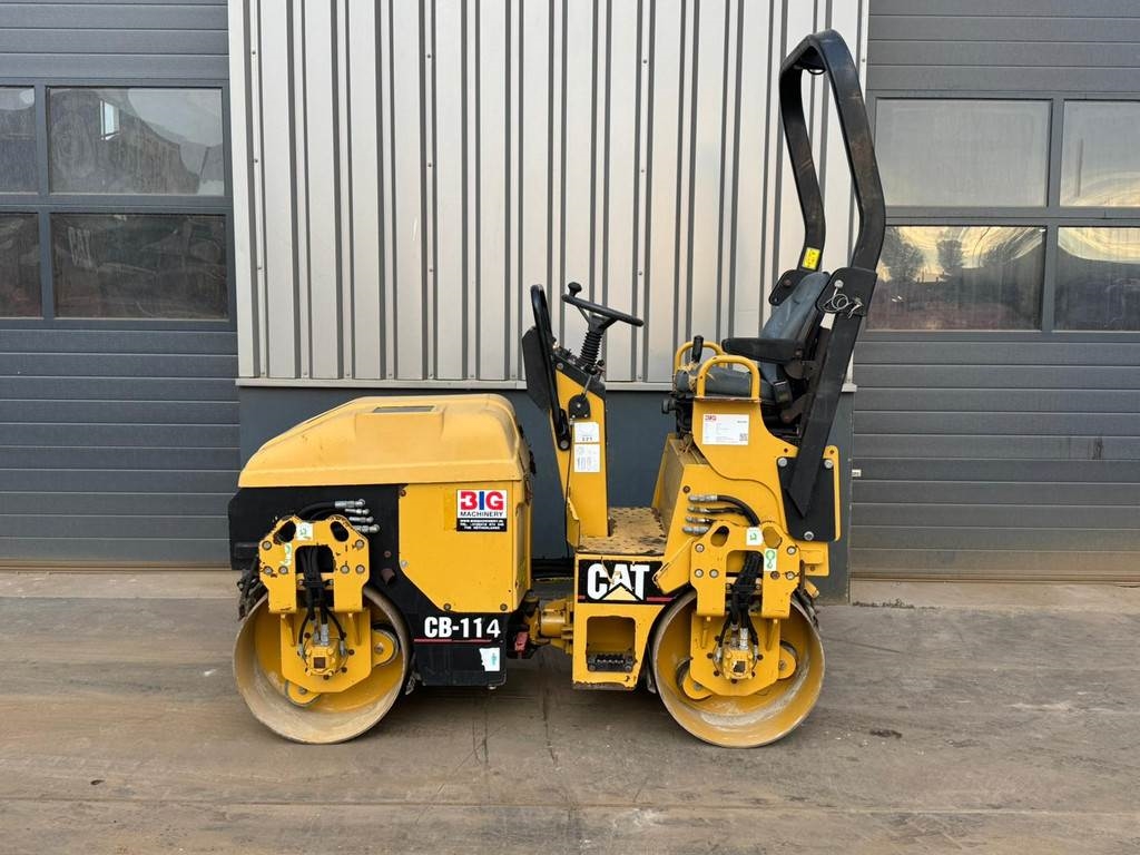 CAT CB114
