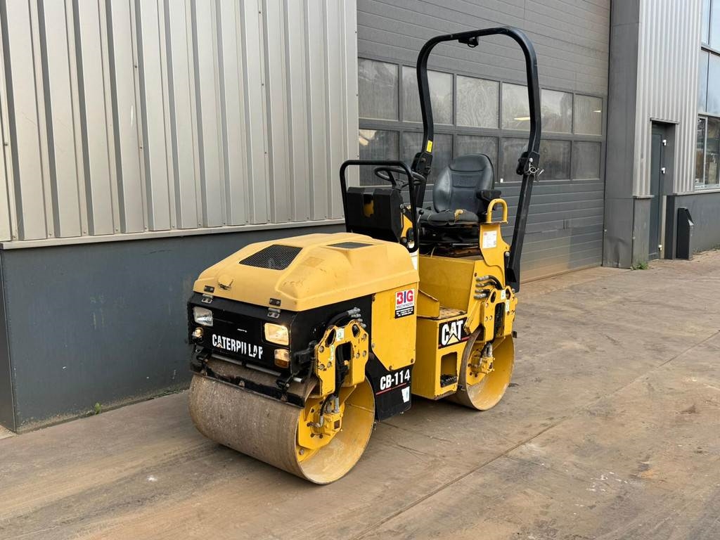 CAT CB114