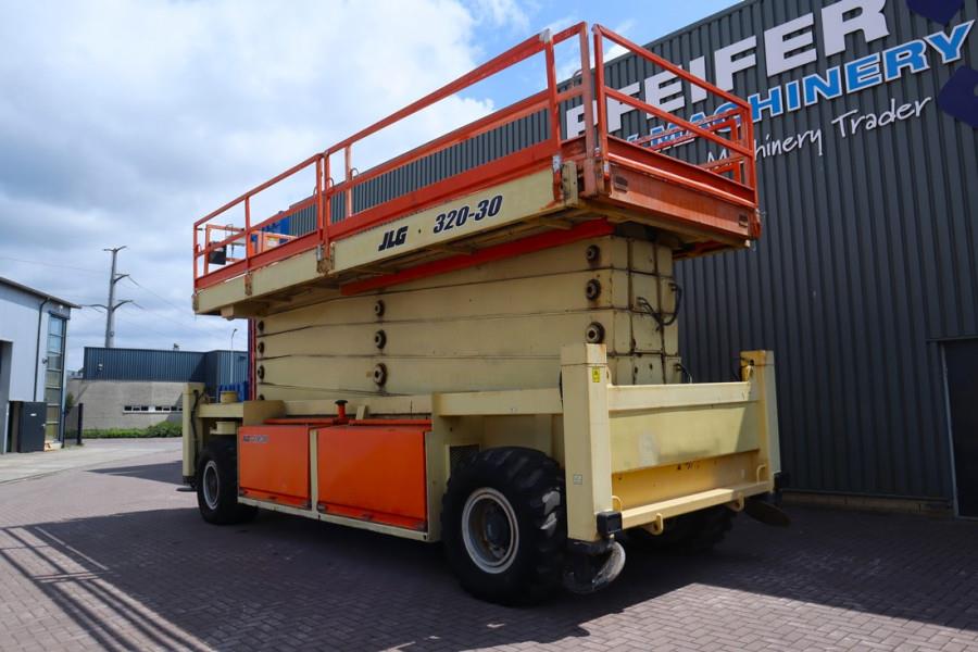 JLG SL320-30 Diesel, 4x4 Drive, 34m Working Height, 14