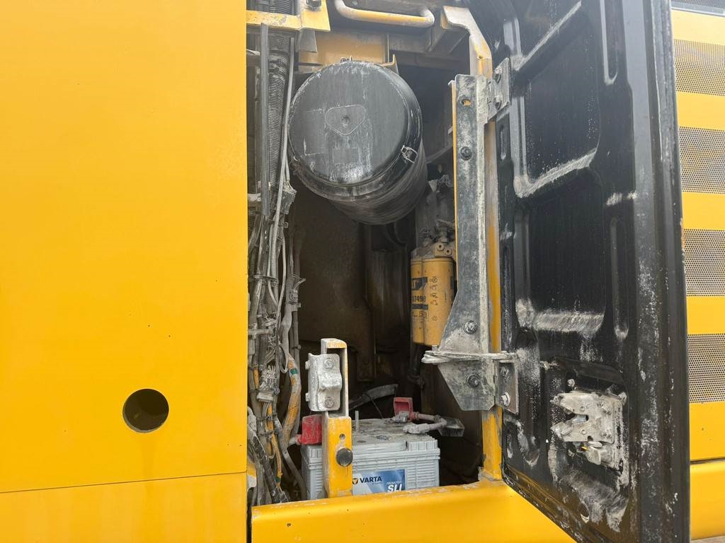 CAT 336FL Tracked material handler