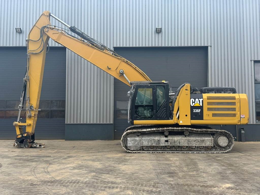 CAT 336FL Tracked material handler