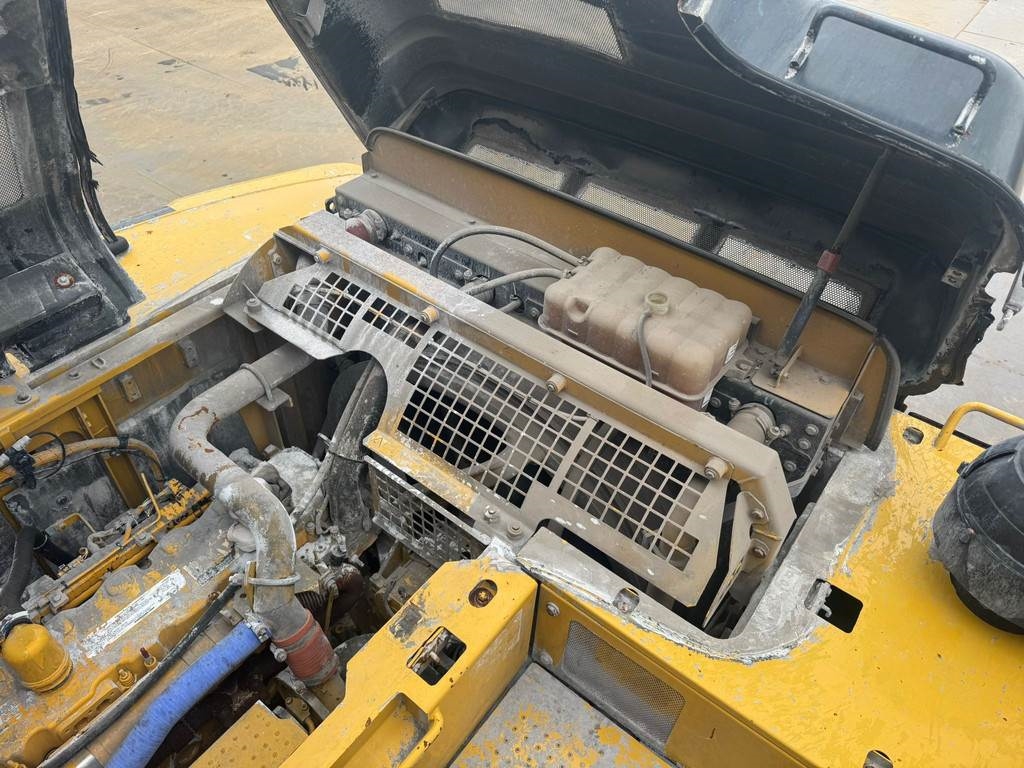 CAT 336FL Tracked material handler