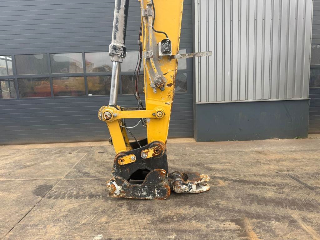 CAT 336FL Tracked material handler
