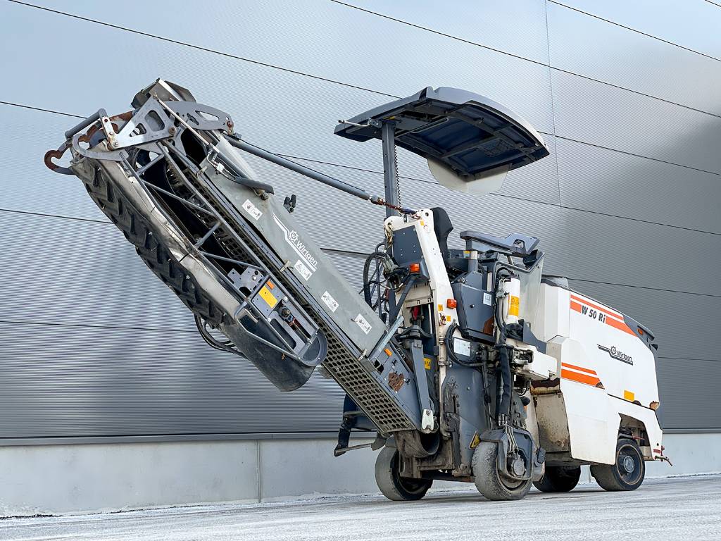 Wirtgen W 50 RI
