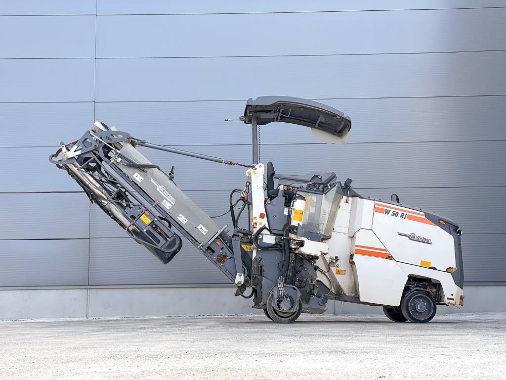 Wirtgen W 50 RI