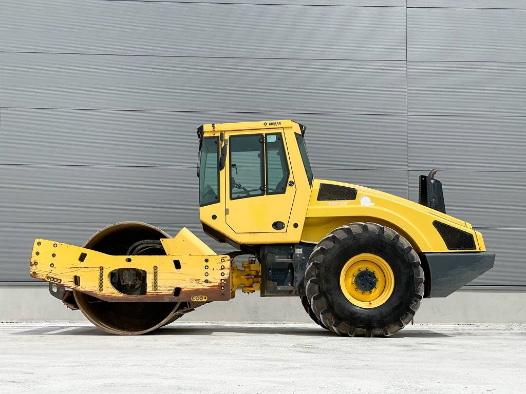 Bomag BW 216 DH-4i