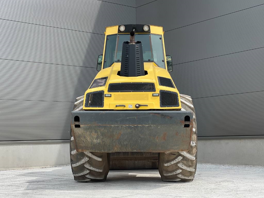 Bomag BW 216 DH-4i