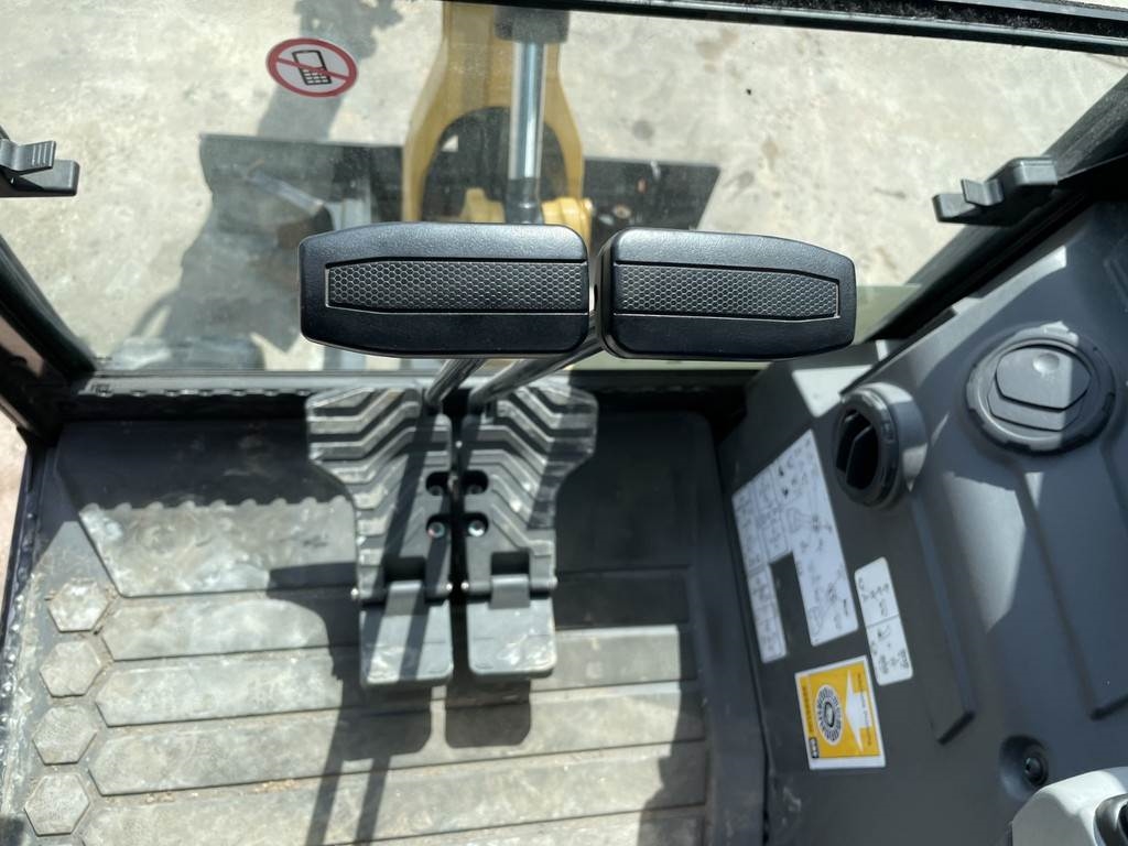 CAT 301.6-05 A