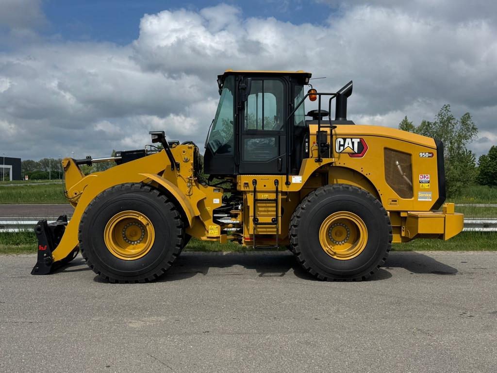 Image for WHEEL LOADERS 2024 Caterpillar 950GC
