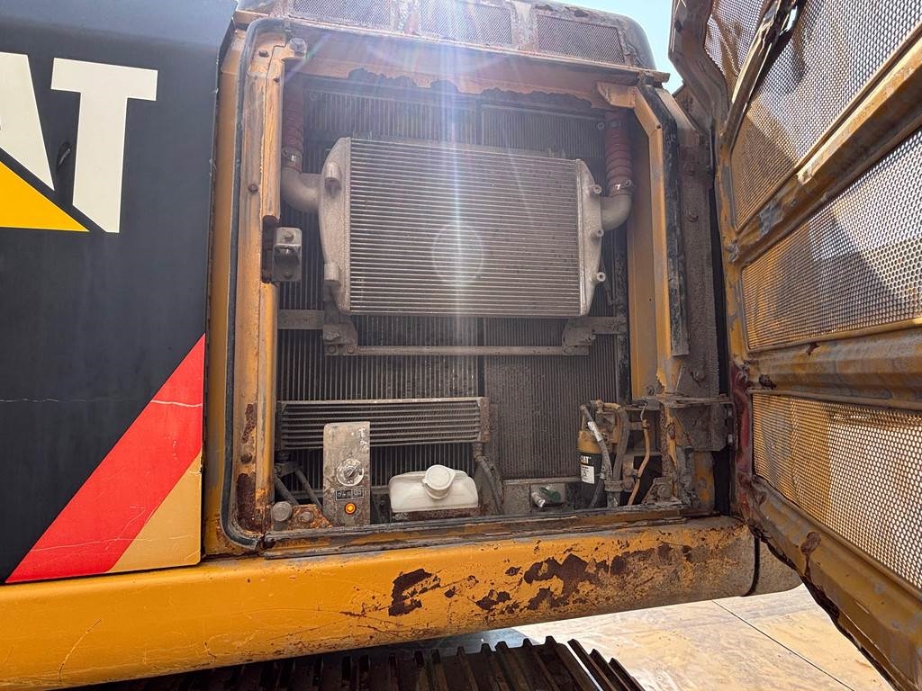 CAT 330FL