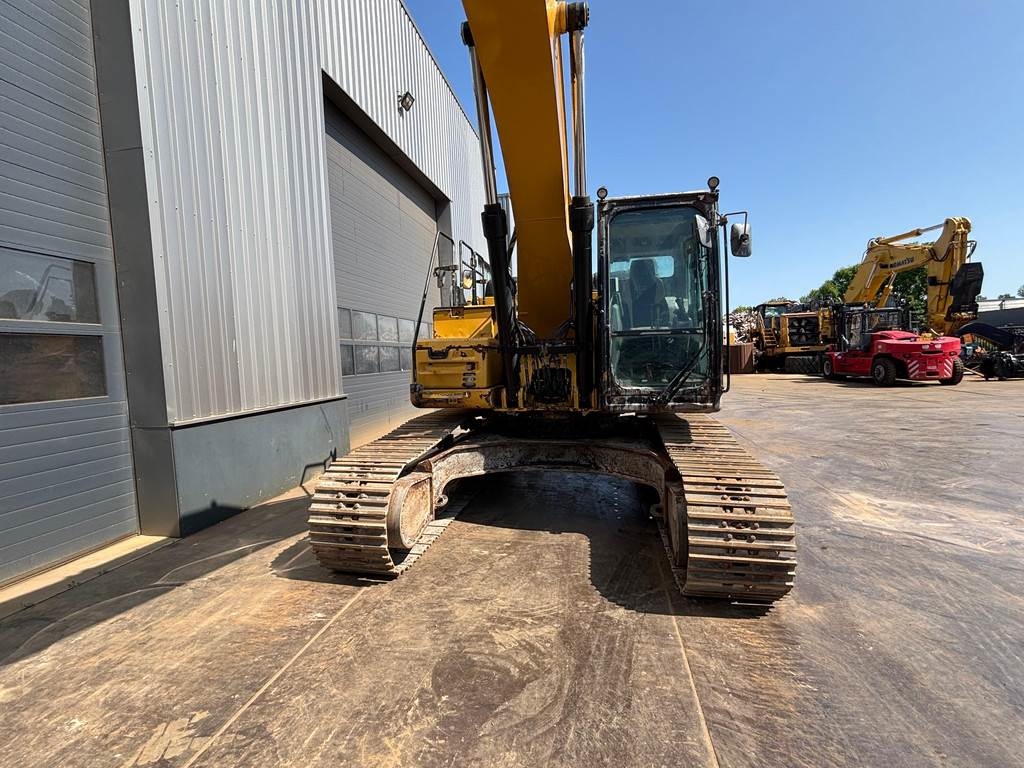 CAT 330FL