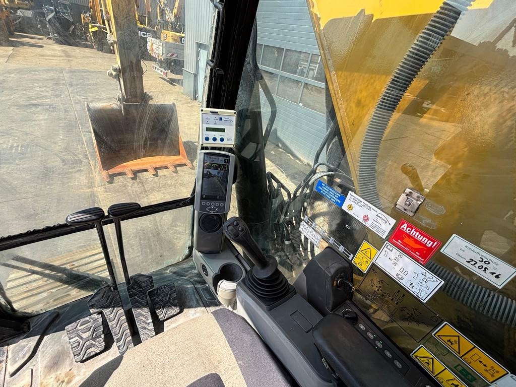 CAT 330FL