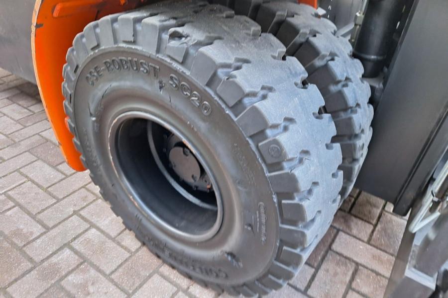 Toyota 9FBM70T Electric, 7 Tons Capacity, Lift Height 4.7