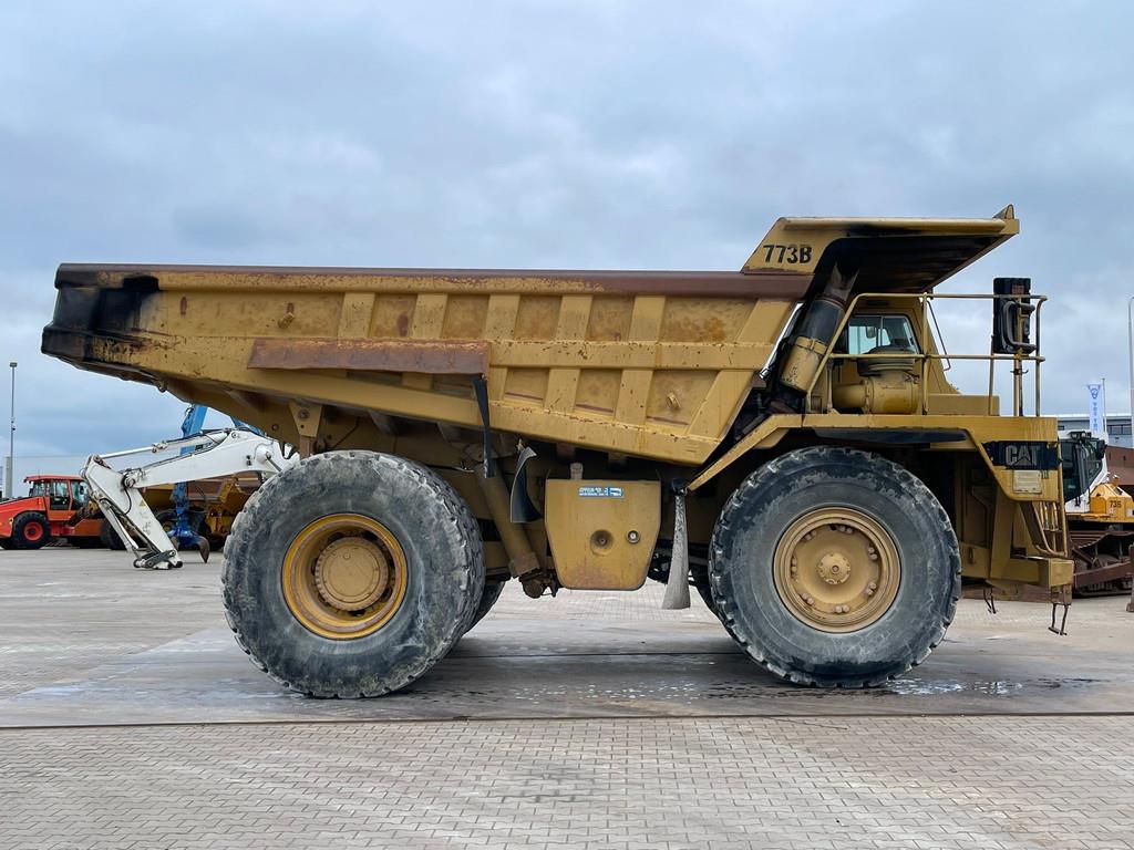 CAT 773B