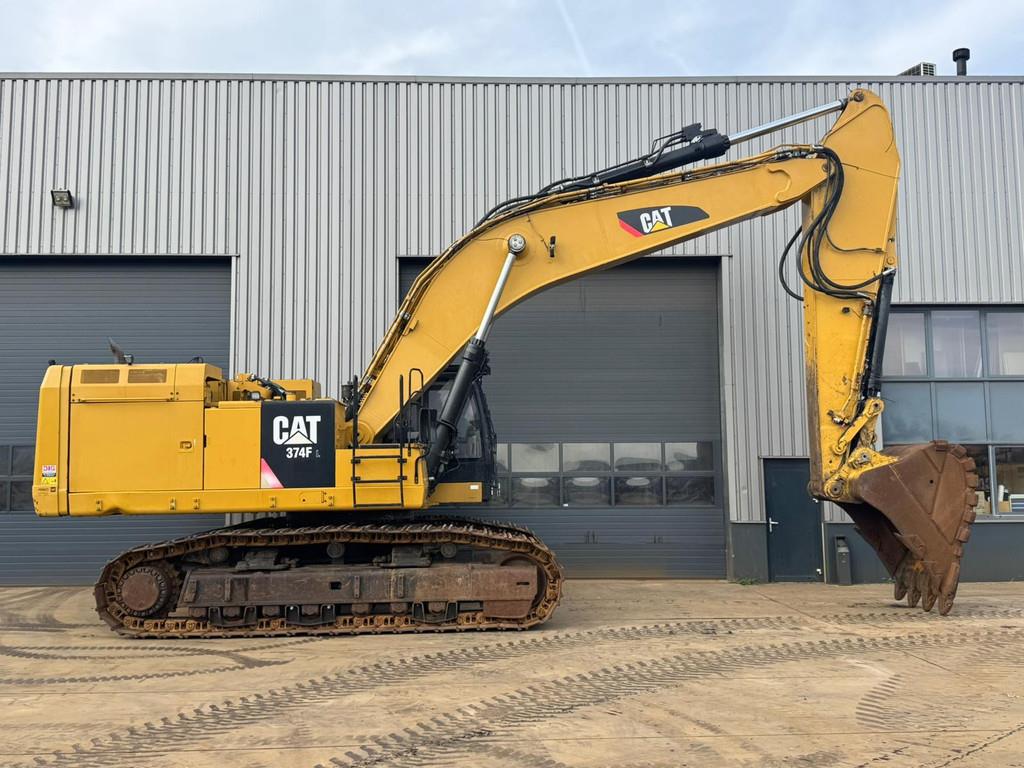 CAT 374FL