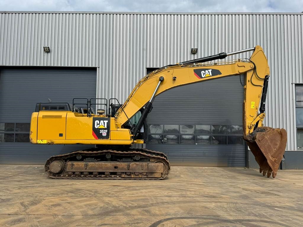 CAT 352F