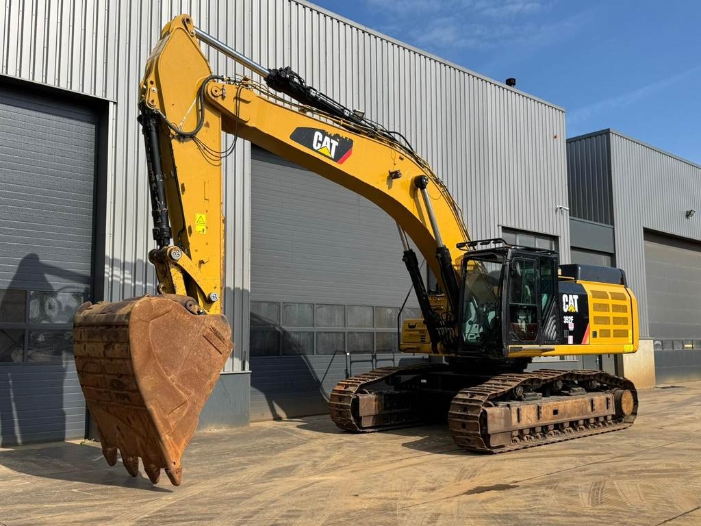 CAT 352F