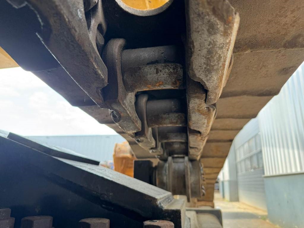 CAT 352F