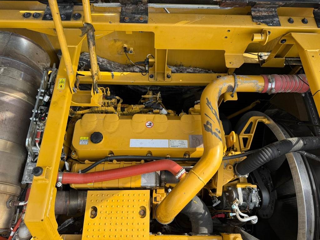 CAT 352F
