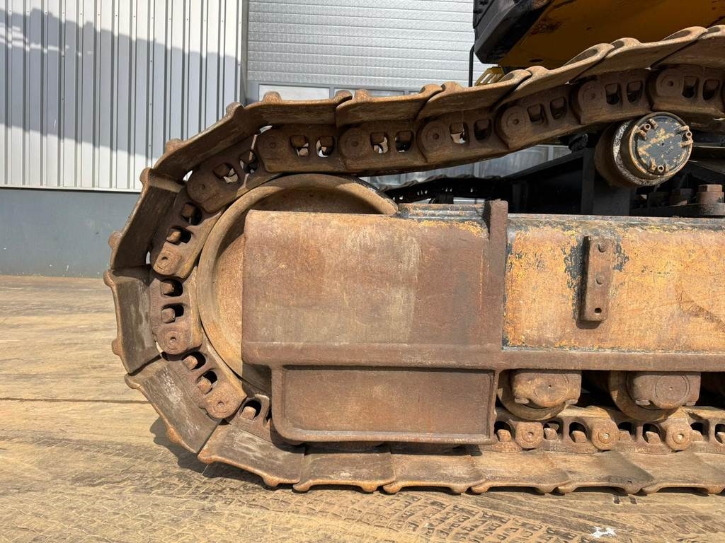 CAT 352F