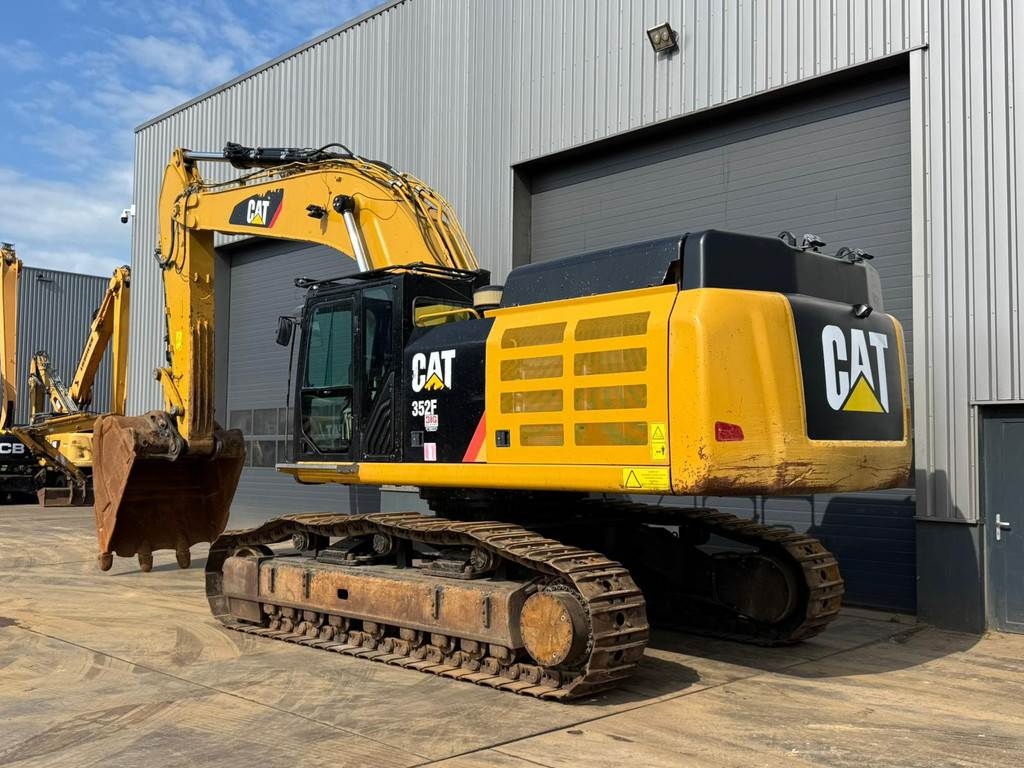 CAT 352F