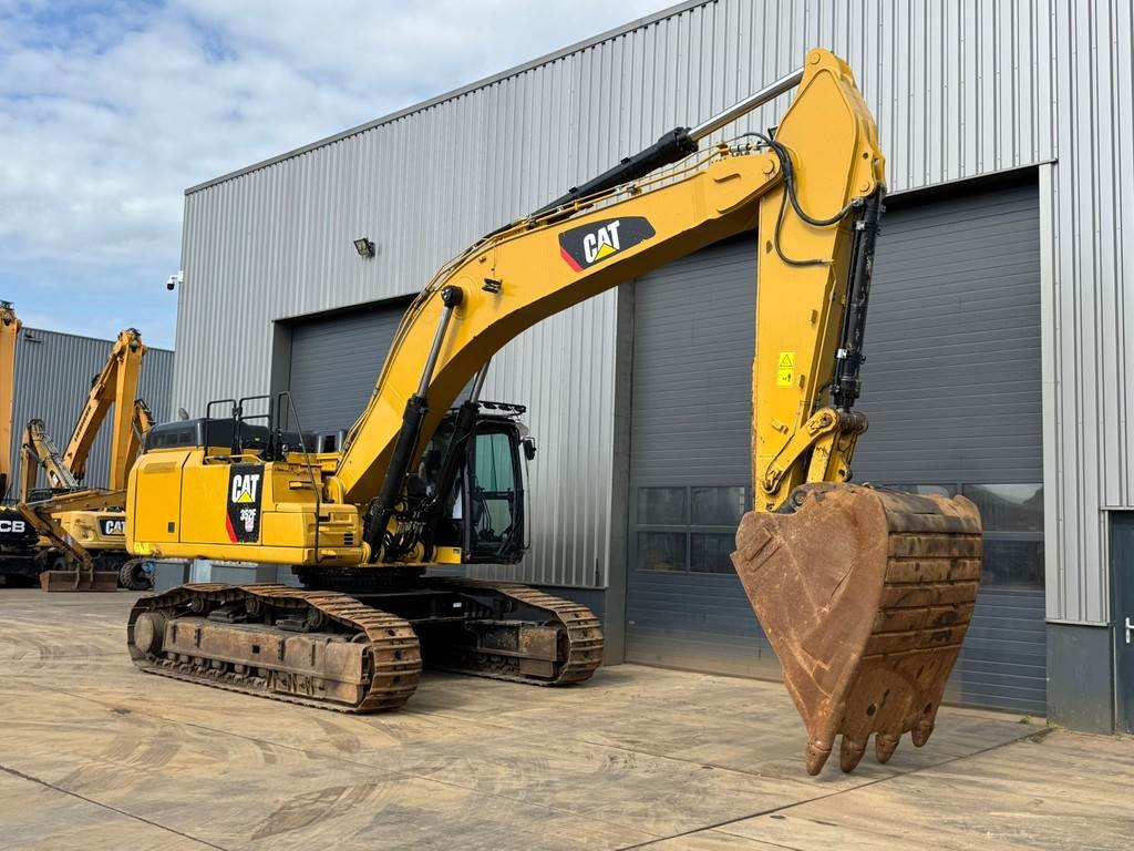 CAT 352F