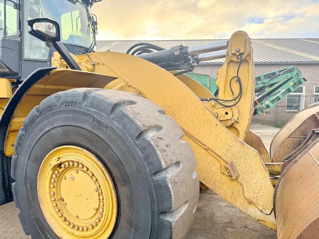 CAT 982M - Weighing System / Central Greasing
