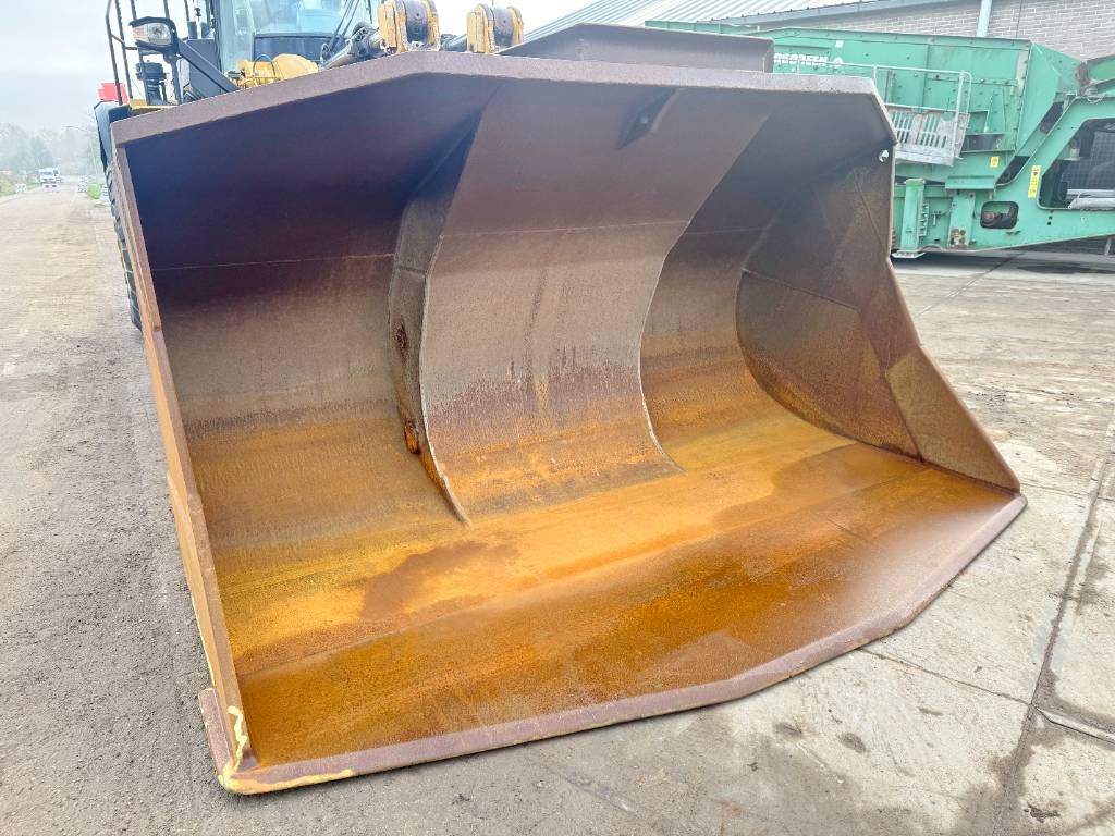 CAT 982M - Weighing System / Central Greasing