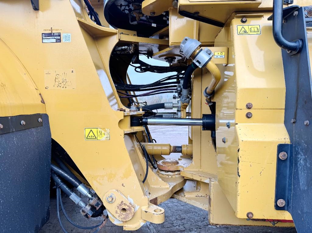 CAT 982M - Weighing System / Central Greasing