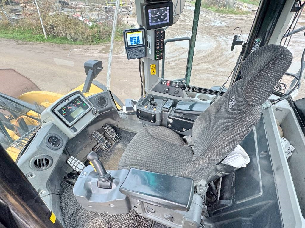 CAT 982M - Weighing System / Central Greasing