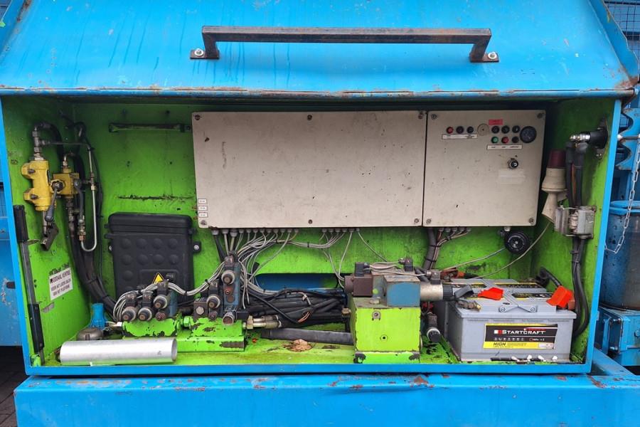 Holland Lift Megastar G300 Diesel, 4x4x4 Drive, 33.5m Working H