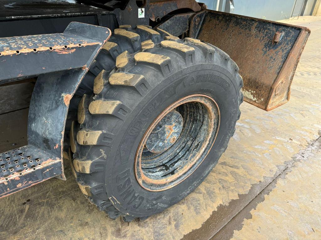 CAT M322C - Hydraulic stabilizers / VA Triple boom / C