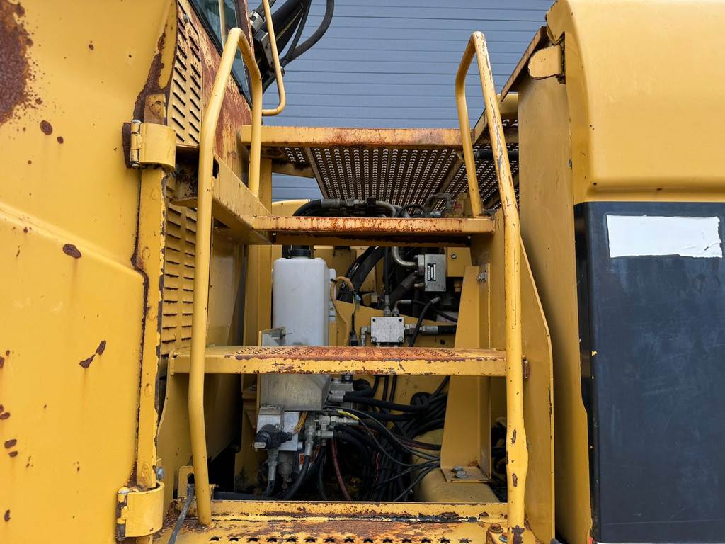 CAT M322C - Hydraulic stabilizers / VA Triple boom / C