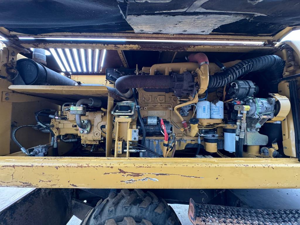 CAT M322C - Hydraulic stabilizers / VA Triple boom / C