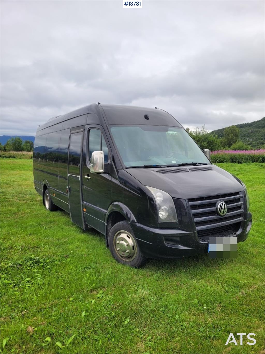 Volkswagen Crafter 17 seater mini bus