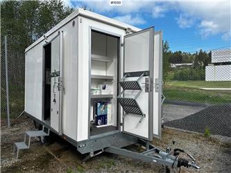 Barkke w/ toilet and living room. Barely used!  Machineryscanner