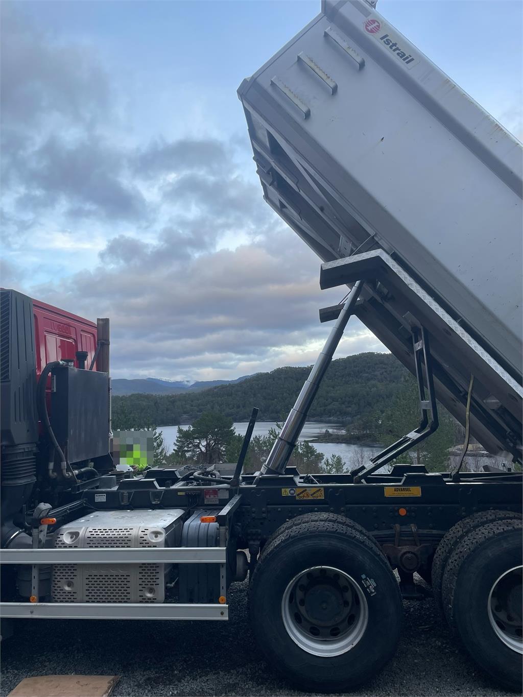 Iveco Trakker 500 6x4 Tipper