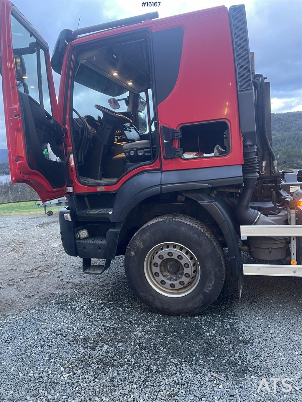 Iveco Trakker 500 6x4 Tipper