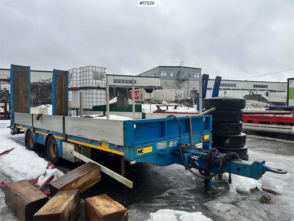 Machine trailer w/ hydraulic bridges.  Machineryscanner