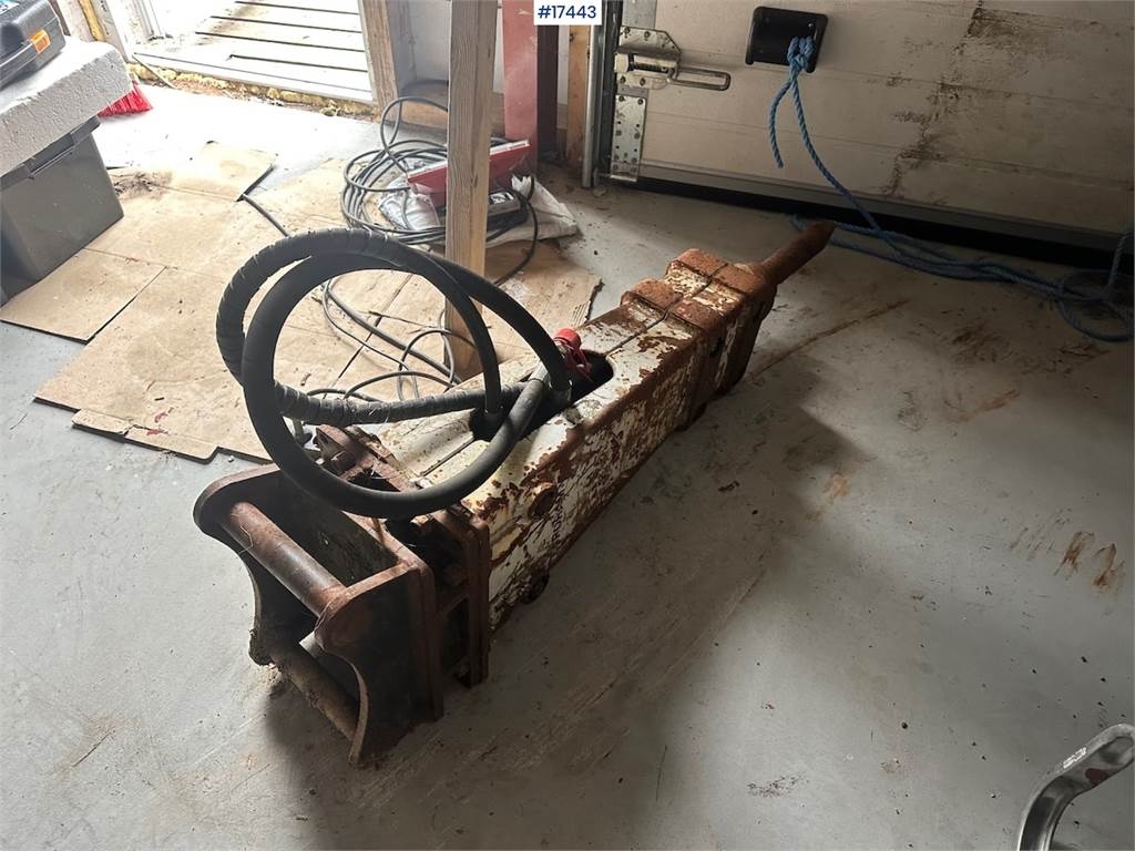 RM56 Spike hammer w/ S40 attachment.  Machineryscanner