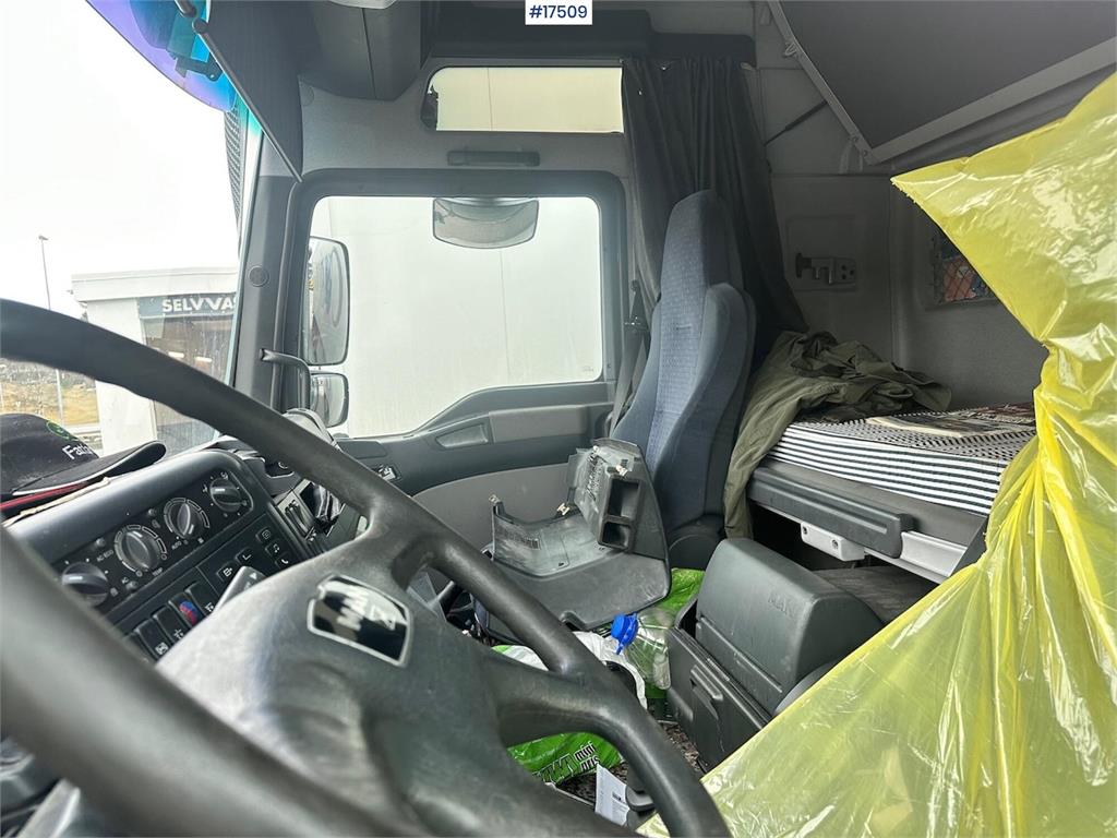 MAN TGA 25.480 6x2 Truck.