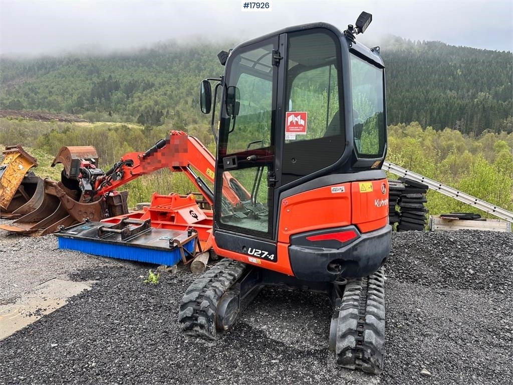 U27-4 Mini excavator w/ 2 buckets, Rototilt, pinch  Machineryscanner