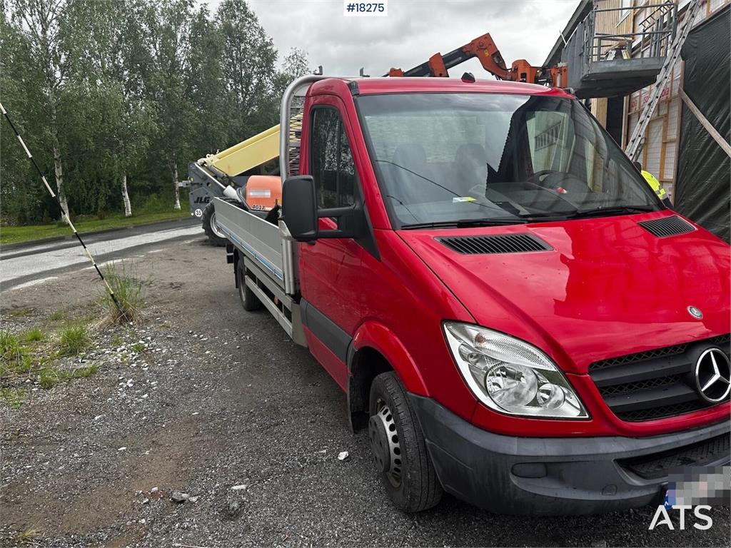 Mercedes-Benz Sprinter 516 w/driving bridges and HIAB crane.