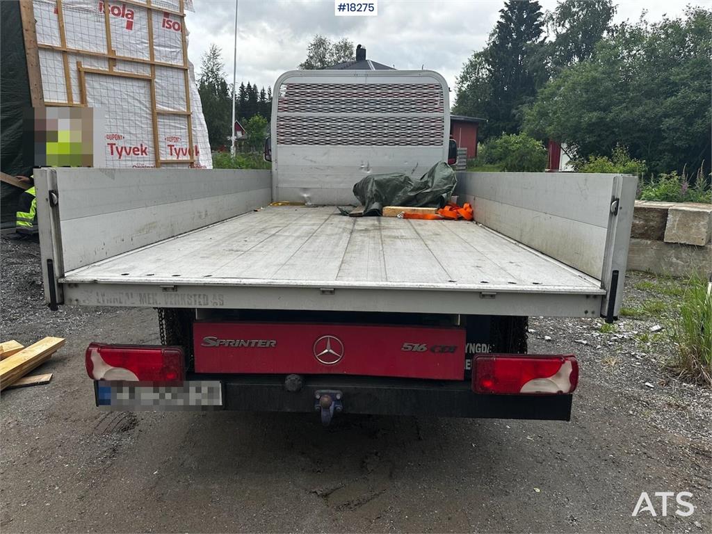 Mercedes-Benz Sprinter 516 w/driving bridges and HIAB crane.