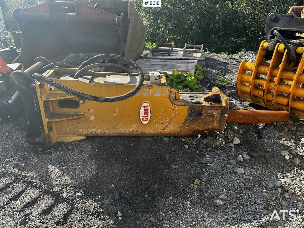 GT 130 w/ s70 attachment.  Machineryscanner